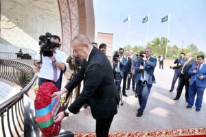 President of Azerbaijan HE Ilham Aliyev laying floral wreath at Pakistan Monument