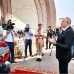 President of Azerbaijan HE Ilham Aliyev offering prayer after laying floral wreath at the Pakistan Monument