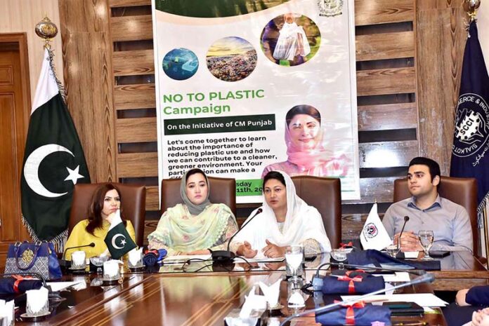 Assistant Commissioner Miss Anam and Chairperson of Women's Chamber of Commerce, Dr. Maryam Nauman addressing a seminar ‘’No to Plastic campaign” on the initiative of Chief Minister Punjab organized by WCCIS