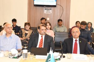 Experts highlight importance of data for effective migrant management