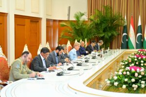 PM, President Emomali vow to further strengthen Pakistan-Tajikistan ties