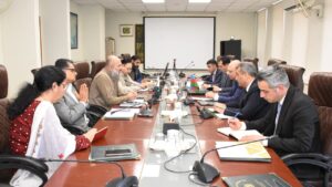 Pakistan, Azerbaijan Commit to enhance bilateral trade, economic cooperation