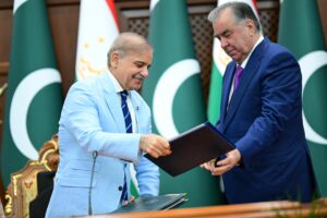 PM, President Emomali vow to further strengthen Pakistan-Tajikistan ties