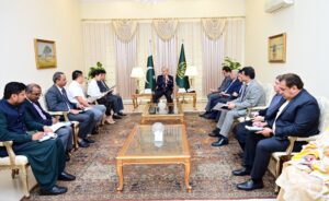 PM welcomes Chinese investment in Pakistan