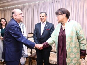 President for stronger cooperation with Commonwealth