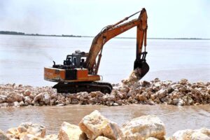 Moria Loop Bund is being strengthening by the bank of River Indus, in perception of arrival of flood water in the Indus River.