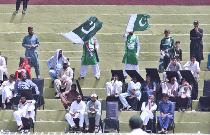 Spectators enjoying the 3rd day of the 1st Test cricket match playing between Pakistan and Bangladesh cricket teams at Pindi Cricket Stadium
