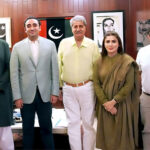Chairman PPP, Bilawal Bhutto Zardari in a group photo with Sindh Chief Minister Syed Murad Ali Shah, PPP senior leaders, Syed Naveed Qamar, Shazia Marri and others after a meeting on the economic situation of the country