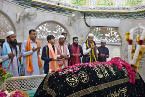 Governor Khyber Pakhtunkhwa Faisal Karim Kundi offering dua at the shrine of Hazrat Data Ganj Bakhsh Ali Hajveri.