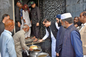 Governor Khyber Pakhtunkhwa Faisal Karim Kundi offering dua at the shrine of Hazrat Data Ganj Bakhsh Ali Hajveri.