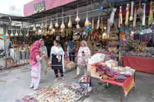 The last day of annual Urs of the 17th century mystic, Shah Abdul Latif Bari Imam
