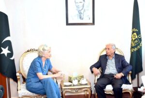 Ms. Florence Rolle, Representative of the Food and Agriculture Organization (FAO) in Pakistan called on Rana Tanveer Hussain, Federal Minister for National Food Security & Research.