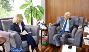 H.E Henny Fokel De Vries, Ambassdor of the Kingdom of Netherland called on Minister for Defence , Defence Production and Aviation Khawaja Muhammad Asif.