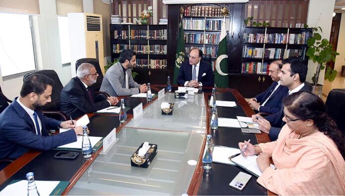 Federal Minister for Finance and Revenue, Senator Muhammad Aurangzeb in a meeting with a delegation of Meezan Bank, led by the Chairman of the Board of Directors, Mr. Riyadh S.A.A Edrees