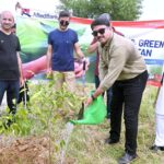 Faisal Rasheed Ghauri and senior colleagues from Allied Bank Limited kick off the 'Clean and Green Islamabad' plantation drive at Fatima Jinnah Park