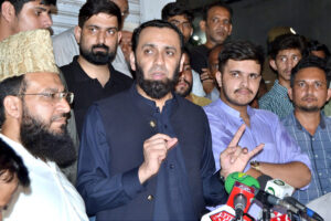 Federal Minister for Information and Broadcasting Attaullah Tarar is addressing the media at the residence of late senior journalist Akhlaq Bajwa