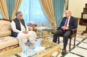 Outgoing Chairman FBR Malik Amjad Zubair Tiwana calls on Prime Minister Muhammad Shehbaz Sharif