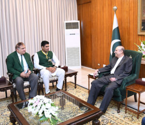 Olympic Gold Medalist, Arshad Nadeem, calls on President Asif Ali Zardari, at Aiwan-e-Sadr.