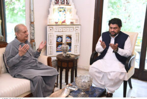 Sindh Governor Kamran Khan Tessori offering Fateha on the demise of the sister of Senator Raza Rabbani at his residence.