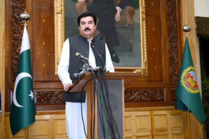 Governor Khyber Pakhtunkhwa Faisal Karim Kundi and Olympics Gold Medalist Arshad Nadeem along with other officials cutting the cake of Independence Day at Governor House