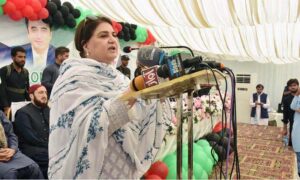 Chairperson BISP Senator Mrs. Rubina Khalid addressing the public gathering at BISP office