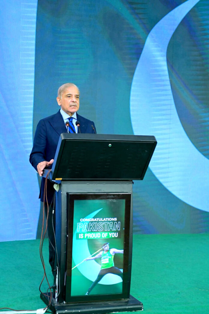 Prime Minister Muhammad Shehbaz Sharif addresses a banquet ceremony organized in honor of Olympic Gold Medalist Arshad Nadeem at the Prime Minister's House