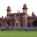 South Korean delegation visits UAF