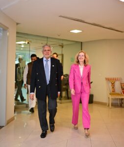 Amb. of Netherlands calls on DPM/FM Dar