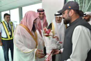 Imam Masjid Al-Nabawi arrives in Pakistan for 7-day official visit