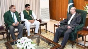 President Zardari awards Hilal-i-Imtiaz to Javelin star Arshad Nadeem
