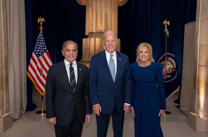 Prime Minister Muhammad Shehbaz Sharif with President of the United States of America Joseph R. Biden Jr. and First Lady Dr. Jill Tracy Jacobs Biden at a reception hosted by the US President in the honor of the heads of state and government
