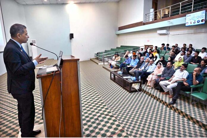 IGP (R) Dr. Sultan Azam Tamuri addressing a seminar on International Day of Police Cooperation organized by SOS & NSU at National Skills University