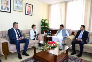 Canadian High Commissioner to Pakistan Leslie Scanlon calls on Federal Minister for States and Frontier Regions Engr Amir Muqam at Ministry.