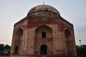 An outer view of Tomb of Khan-e-Jahan Bahadur Kokaltash is a 17th-century tomb of a Mughal governor that is located in Mohalla Ganj.