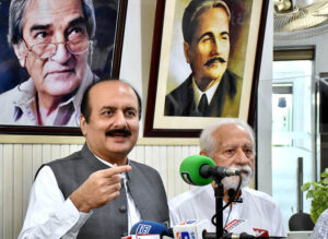 Chairman Prime Minister’s Youth Programme Rana Mashood Ahmed Khan talking to the media persons during his visit to Sundas Foundation.