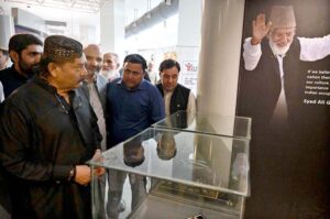 Chairman Kashmir Committee, Rana Muhammad Qasim Noon visits corner, associated with the Syed Ali Gilani, where the belongings of the veteran Hurriyat leaders placed at Pakistan Monument Museum