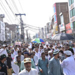 A large number of people participating in procession to celebrate birthday of Holy Prophet Muhammad (Peace Be Upon Him)