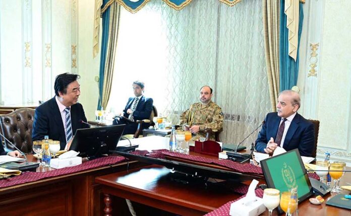 A delegation of RUYI Group led by Chairman QiuYafu calls on Prime Minister Muhammad Shehbaz Sharif