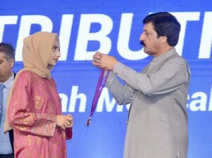 Governor Punjab Sardar Saleem Haidar Khan addresses during annual prize distribution ceremony of Aziz Fatima Medical & Dental College at a local hotel.