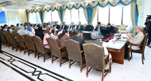 A delegation of young parliamentarians calls on Prime Minister Muhammad Shehbaz Sharif.