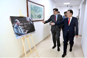 The Consul General of People’s Republic of China in Karachi, Yang Yundong has said China and Pakistan were working together to build an “upgraded version” of CPEC as per consensus of the leadership of both the countries. He said this while addressing a reception hosted on 75th National Day of People’s Republic of China here at Karachi Consulate on Tuesday night. (Please match the picture with the story slugged “Pakistan, China working together to build an upgraded version of CPEC: Chinese CG” already released by APP