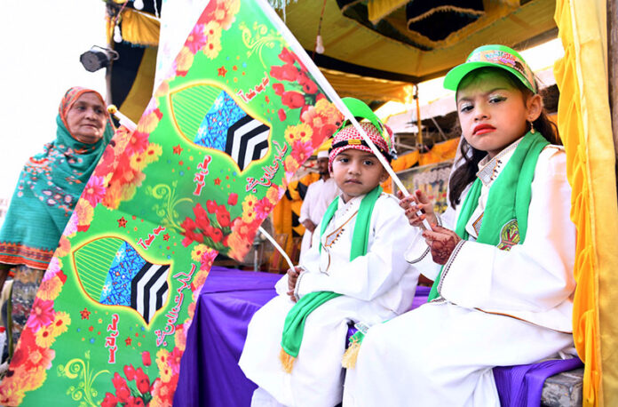 Children participating in procession on the occasion of Eid Milad-un-Nabi (PBUH)