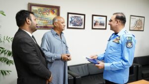 AIG holds open court to solve public grievances