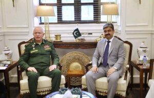 Deputy Defence Minister, Russian Federation, Col. General Aleksandr V. Fomin called on Secretary Defence, Lt. Gen (Retd) Muhammad Ali HI (M) at Ministry of Defence.