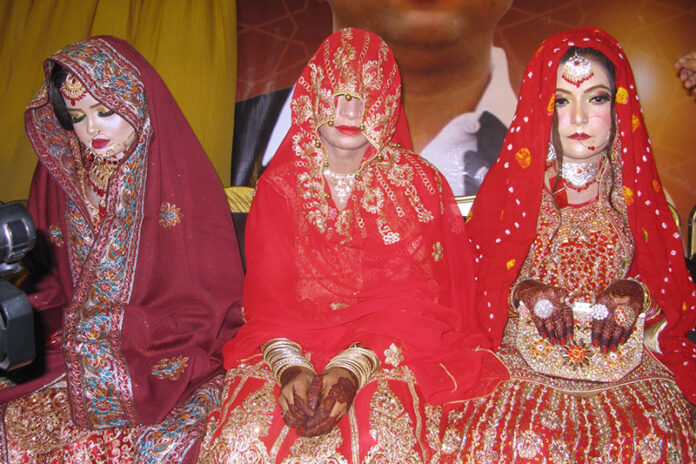 Brides during Annual 15th Mass wedding ceremony at Memon Farm House Hala Naka area organized by Jelani Welfare Foundation last night