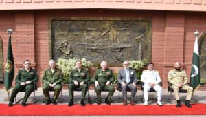 Deputy Defence Minister, Russian Federation, Col. General Aleksandr V. Fomin called on Secretary Defence, Lt. Gen (Retd) Muhammad Ali HI (M) at Ministry of Defence.