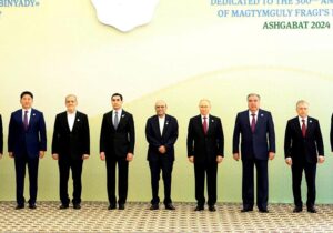 President Asif Ali Zardari in a group photo with Heads of States/Governments/Parliaments participating in the International Forum on "Interrelation of Times and Civilizations - Basis of Peace and Development.