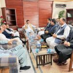 Minister Kashmir Affairs, Gilgit-Baltistan and SAFRON in a meeting with PML-N leadership Azad Jammu Kashmir