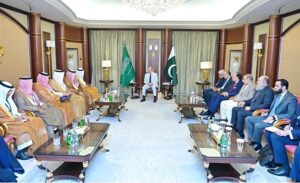 Minister for Investment of the Kingdom of Saudi Arabia Engineer Khalid bin Abdulaziz Al-Falih and Advisor at the Saudi Royal Court Mohammad Bin Mazyad Al-Tuwaijri called on Prime Minister Muhammad Shehbaz Sharif on the sidelines of the 8th Future Investment Initiative Conference