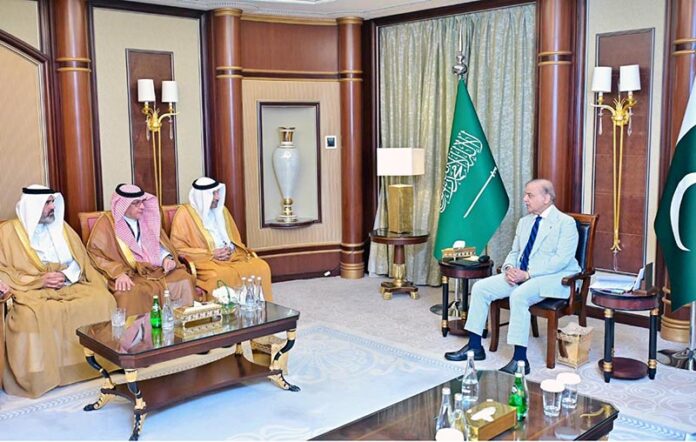 Minister for Investment of the Kingdom of Saudi Arabia Engineer Khalid bin Abdulaziz Al-Falih and Advisor at the Saudi Royal Court Mohammad Bin Mazyad Al-Tuwaijri called on Prime Minister Muhammad Shehbaz Sharif on the sidelines of the 8th Future Investment Initiative Conference
